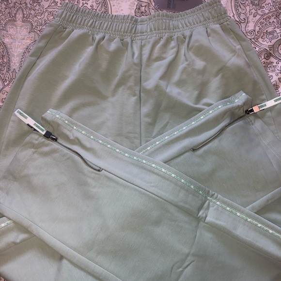 gymshark urban joggers